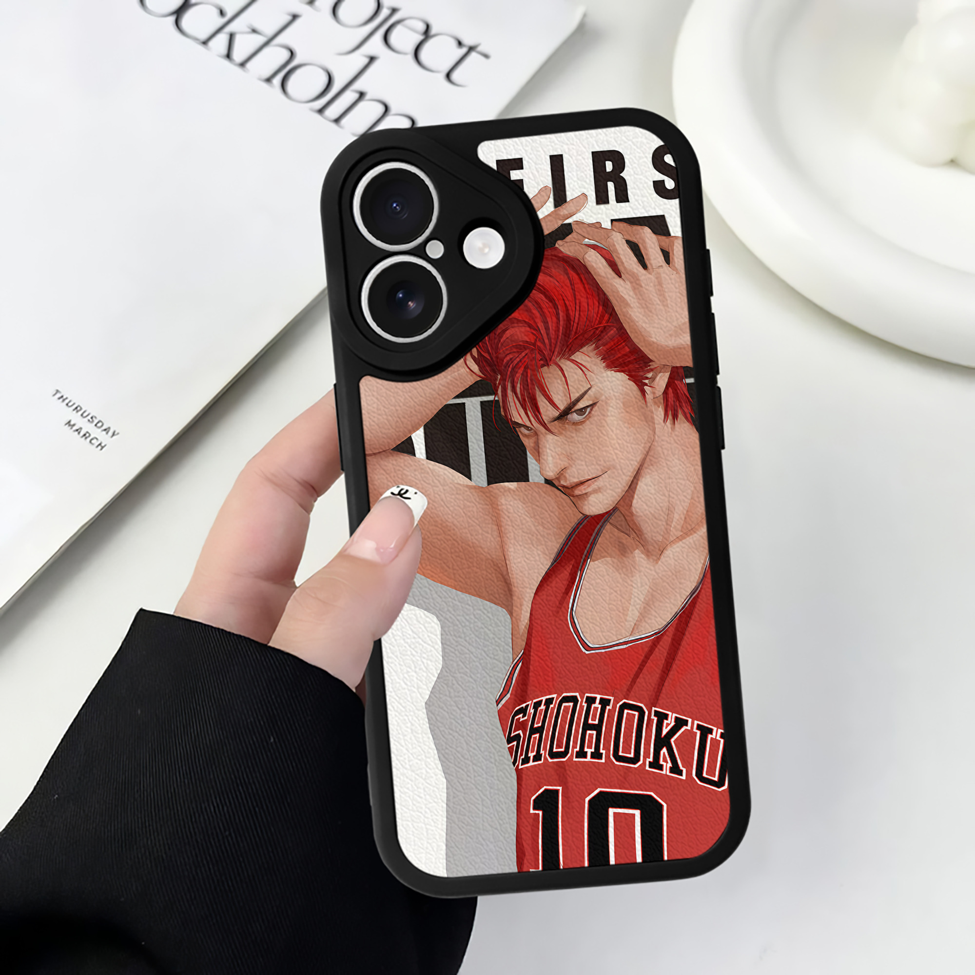 （画像用） SLAM DUNK／スラムダンク 【iPhone 16シリーズ対応】シリコンスマホケース（レザー調） 材質：シリコン